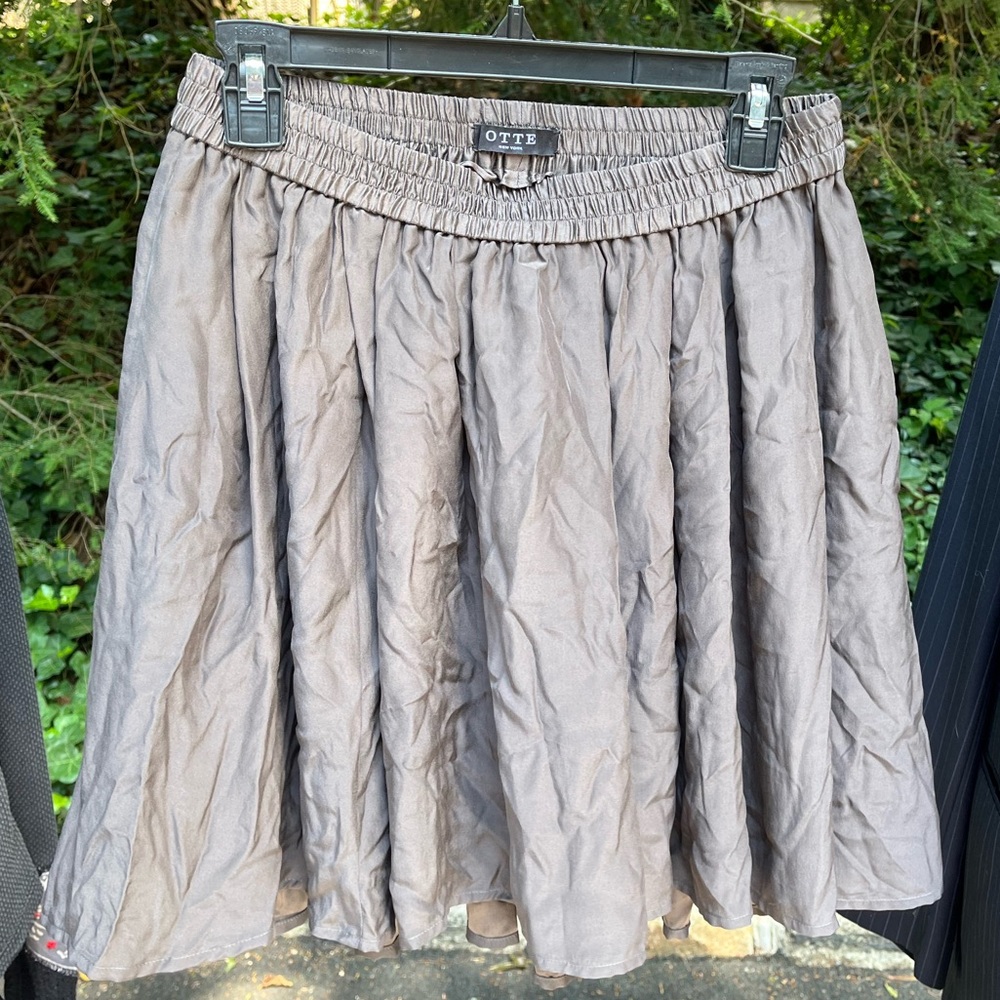 OTTE 100% silk grey skirt with pockets